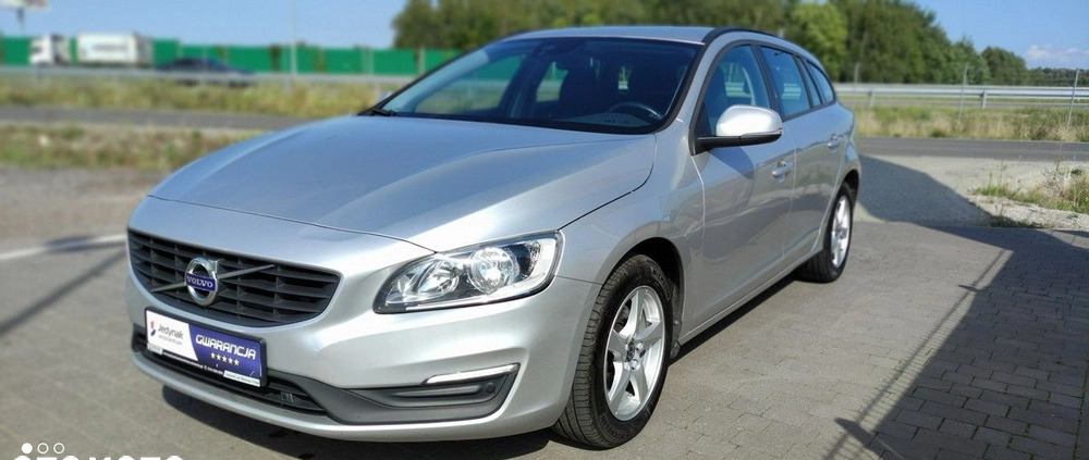 Volvo V60 cena 51800 przebieg: 246200, rok produkcji 2017 z Wleń małe 301